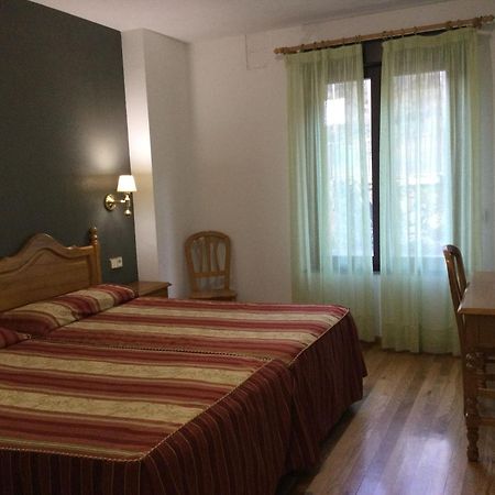 Hotel Cinco Castanos كانديلاريو المظهر الخارجي الصورة