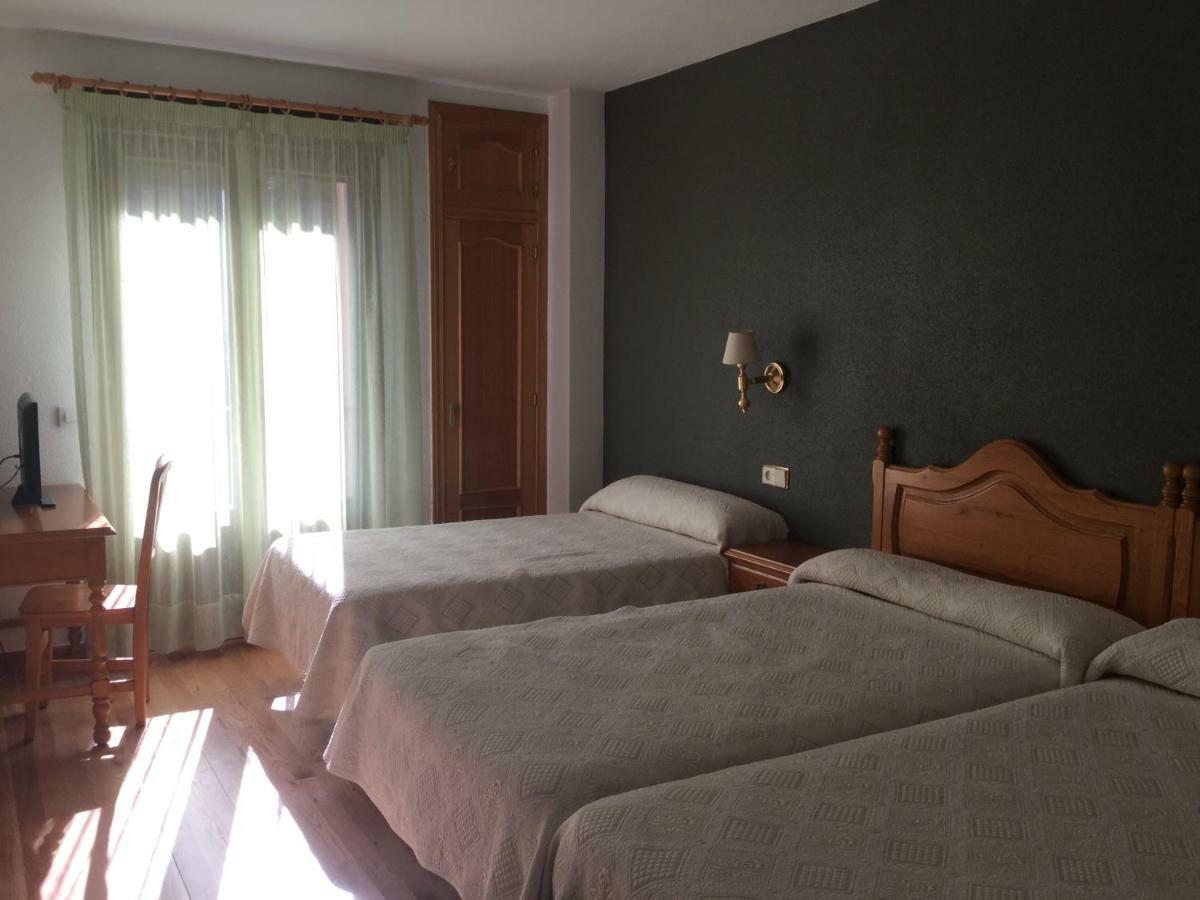 Hotel Cinco Castanos كانديلاريو المظهر الخارجي الصورة